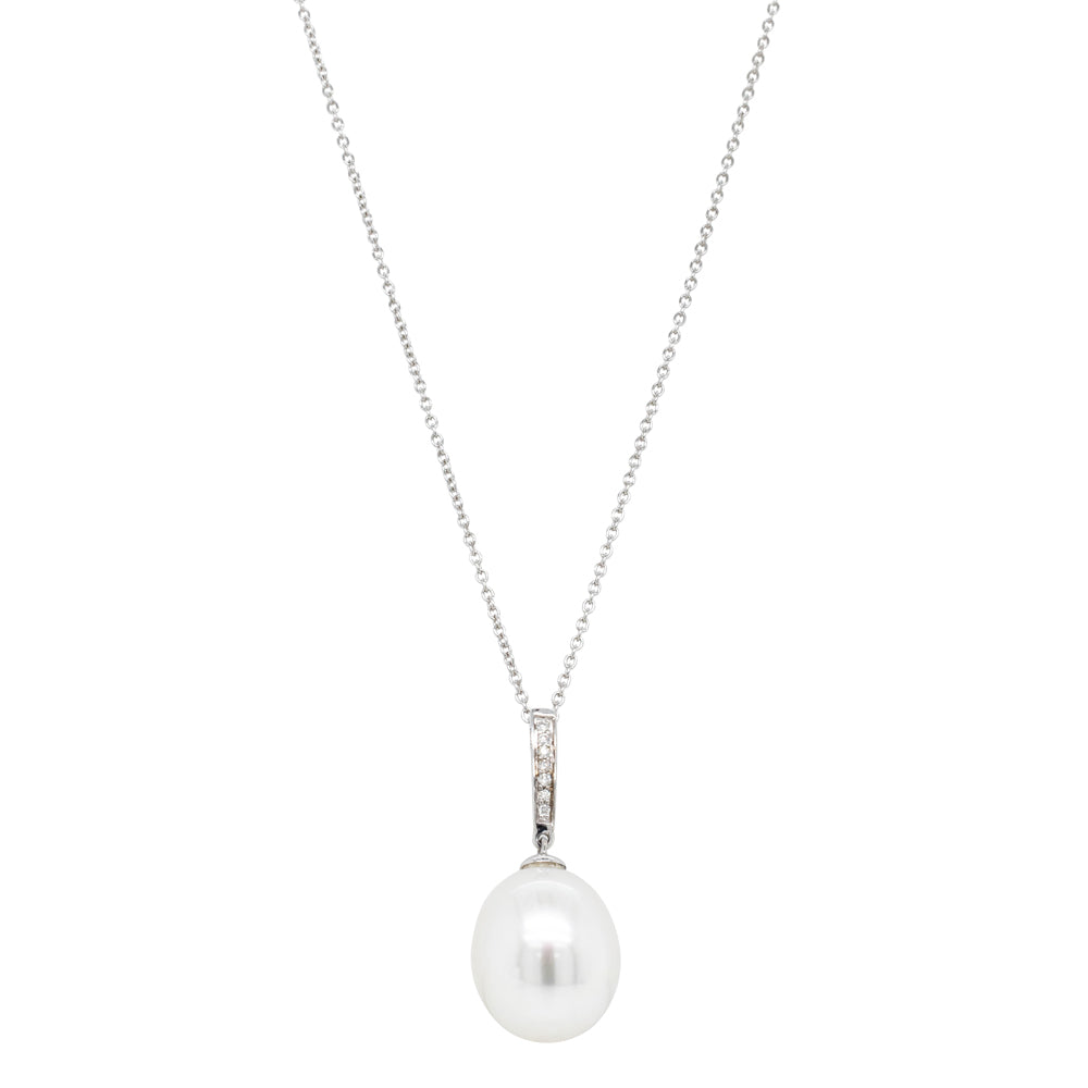 18ct White Gold South Sea Pearl & Diamond Pendant