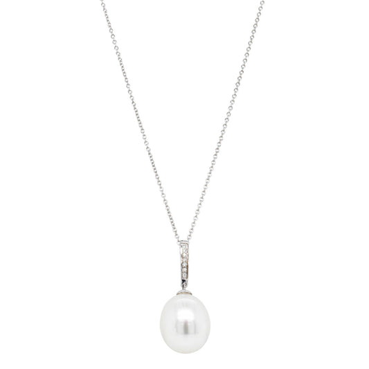 18ct White Gold South Sea Pearl & Diamond Pendant