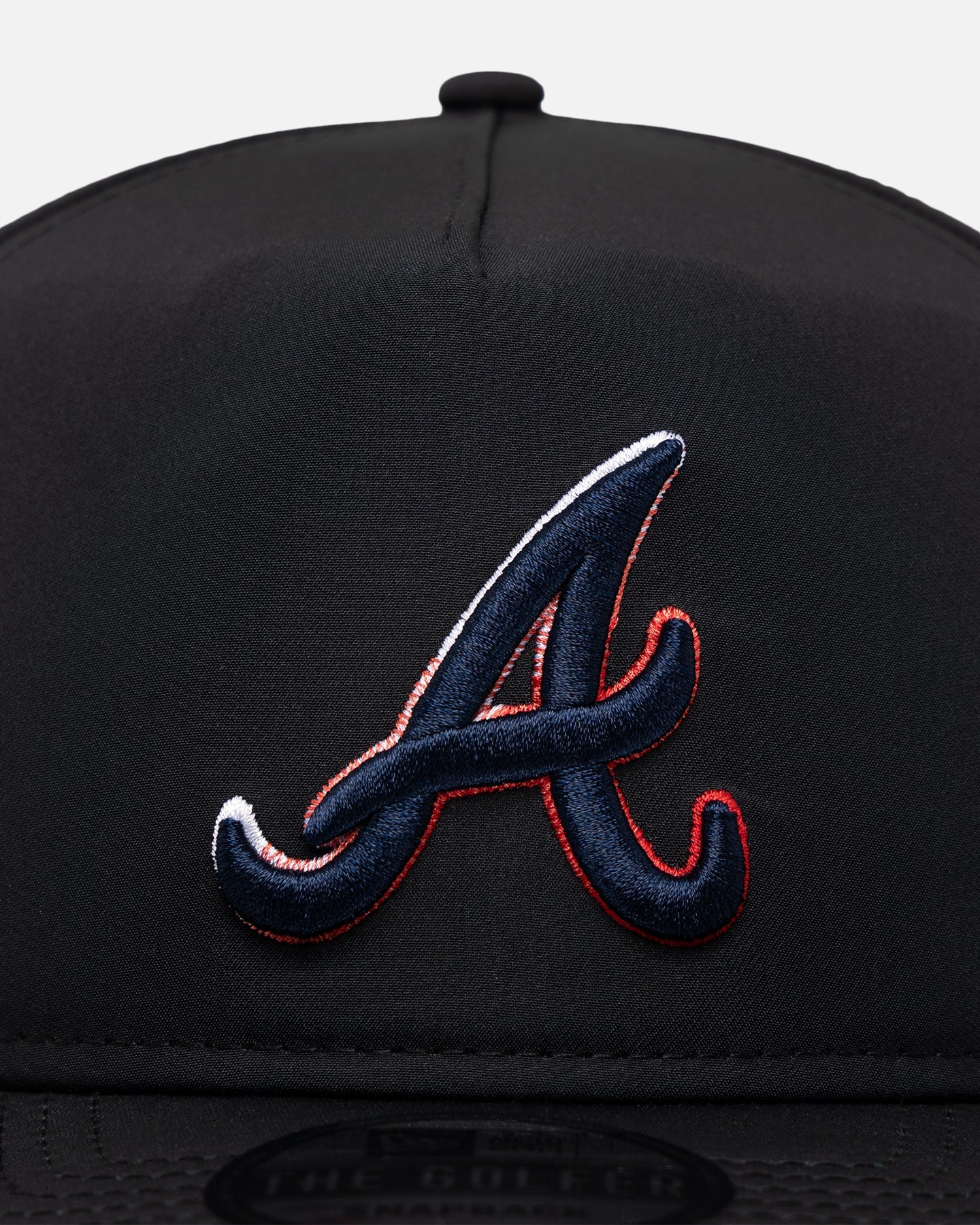 New Era Atlanta Braves Golfer Pre-Curved Snapback Black/OTC