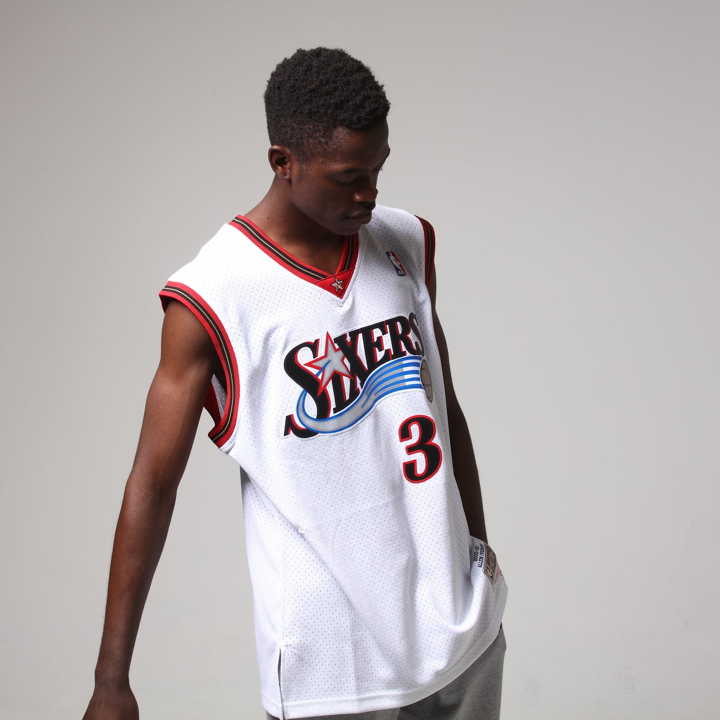 Mitchell & Ness Philadelphia 76ers Allen Iverson #3 NBA Jersey White