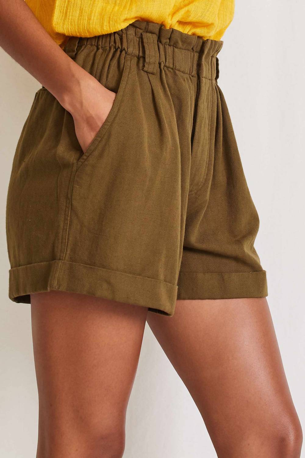 Son Vida Short In Olive