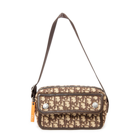 Small Trotter Flight Crossbody